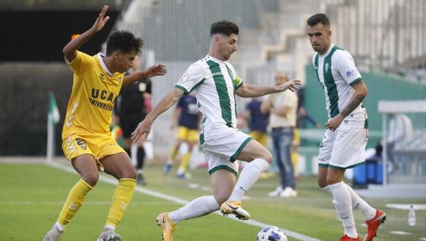 El Córdoba CF visita con De las Cuevas y sin Sidoel a un Recreativo Granada que se estrena en liga