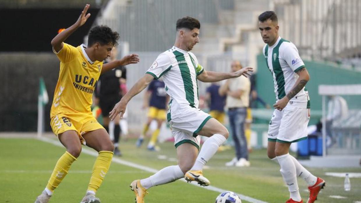 Javi Flores y Oyarzun en el encuentro ante el UCAM