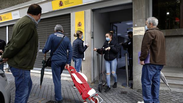 El paro en Córdoba: jóvenes que siempre habían trabajado y mayores que temen no volver a trabajar