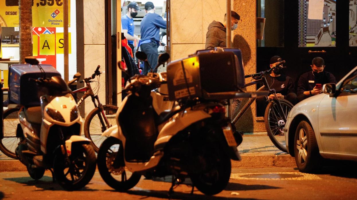 Local de reparto de comida a domicilio en el Centro de Córdoba