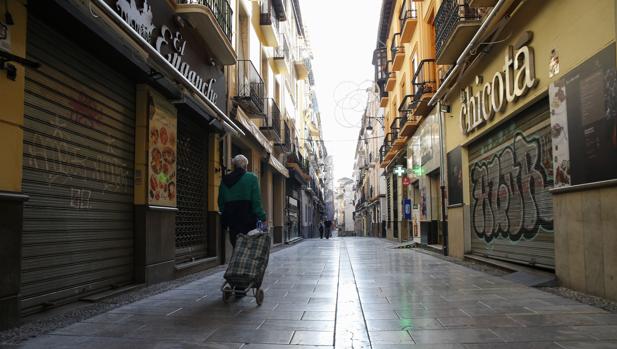 Andalucía baja la incidencia del Covid, pero es insuficiente para relajar las medidas