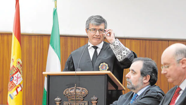 El fiscal jefe Juan Calvo-Rubio dejará el cargo en Córdoba