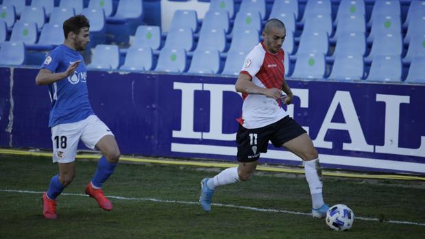 El Córdoba CF toca fondo con otra derrota (2-0) ante el Linares