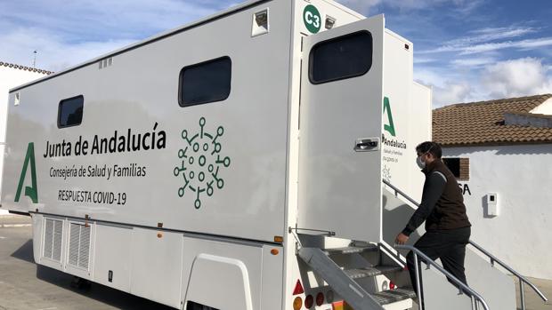 Vecinos del pueblo andaluz con más Covid-19: «La situación es extrema y no hay explicación»