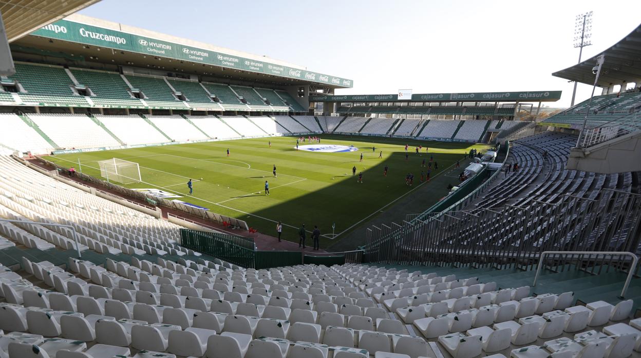 Imagen del estadio El Arcángel en el último partido del Córdoba CF