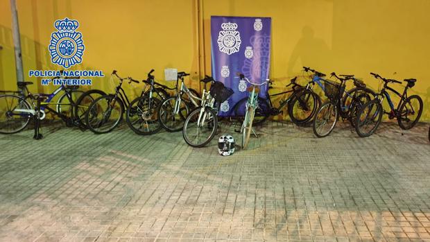 La Policía detiene en Córdoba a dos personas por el robo de trece bicicletas