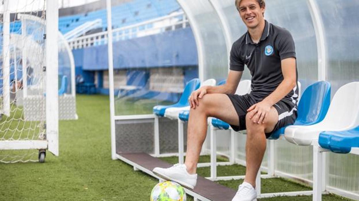 Javi Lara, en el banquillo del Ibiza