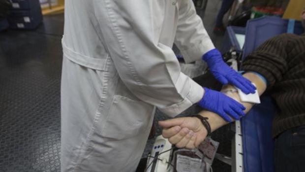 Caen las donaciones de sangre en Andalucía por la pandemia de coronavirus