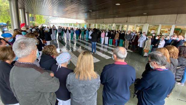 Tres minutos de silencio por la celadora del Hospital Infanta Margarita de Cabra fallecida por Covid-19