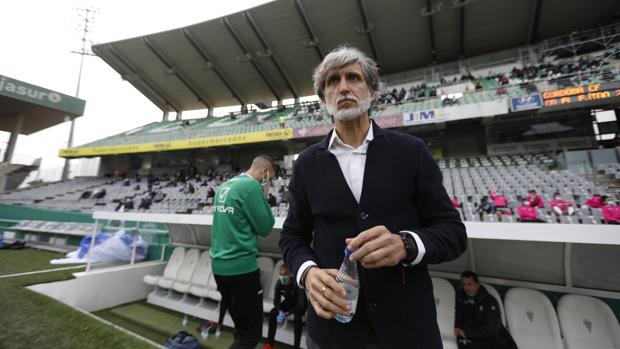 Pablo Alfaro, entrenador del Córdoba: «En el vestuario hay cara de satisfacción por el deber cumplido»