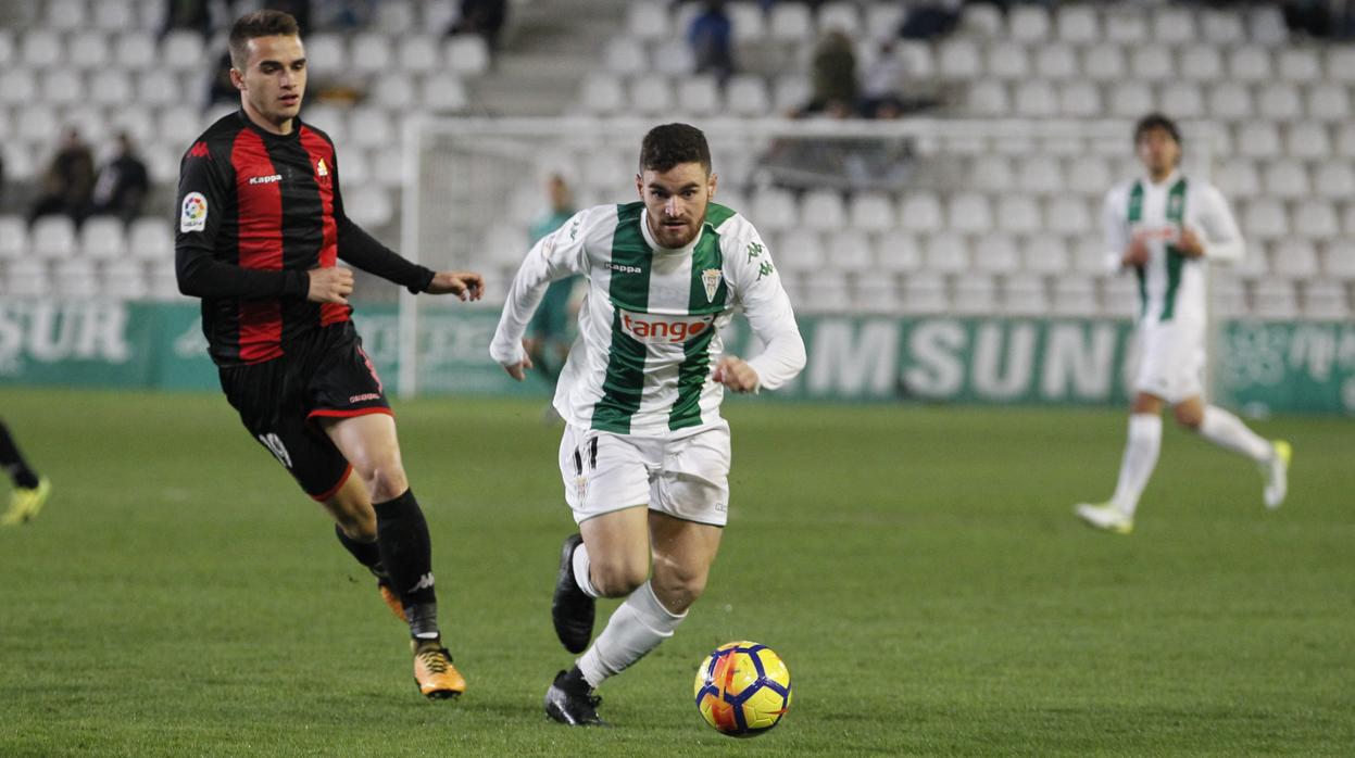 Javi Galán, ahora en el Huesca en Primera, en el Córdoba CF-Reus del último 5-0 blanquiverde