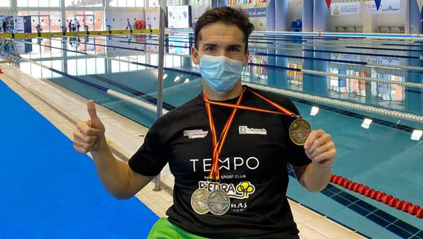 Paco Salinas, campeón de España de 50 braza