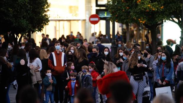 Las redes sociales se encienden por las aglomeraciones en el Centro de Córdoba este pasado sábado