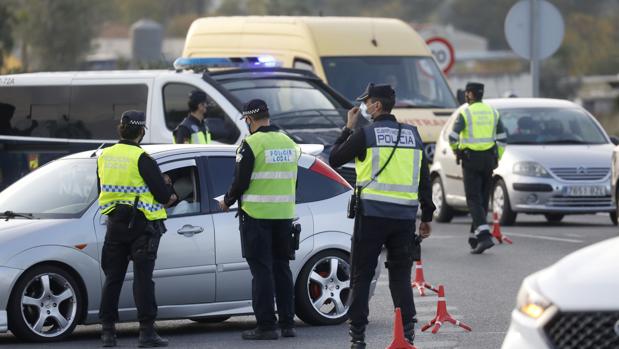 Nuevas medidas: Andalucía se resigna a recibir a allegados aunque sea «imposible de vigilar»