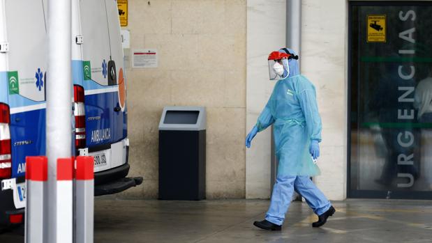 Salud notifica una persona fallecida en Córdoba y una bajada de positivos y hospitalizaciones