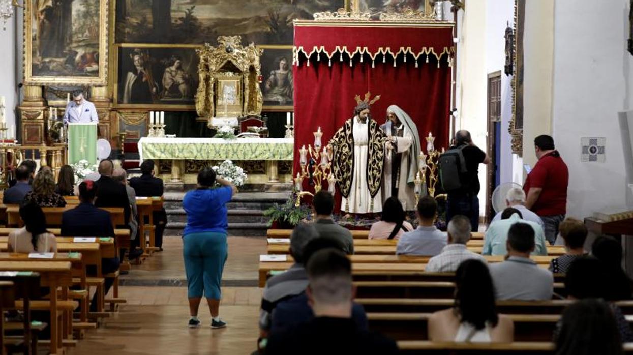 Presentación de la imagen de Judas en la Salud de Puerta Nueva