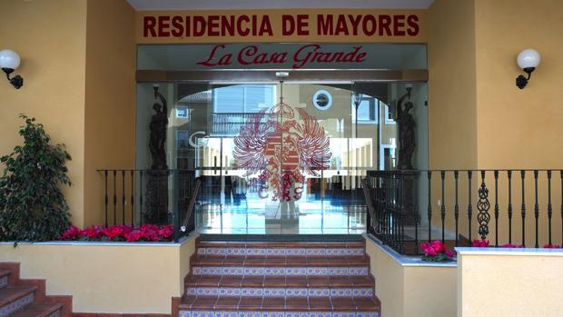 La residencia de mayores Casa Grande de Baena sufre un brote con 63 positivos y un fallecido