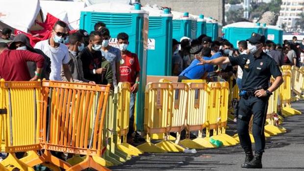 Los sindicatos de la Policía Nacional piden que las PCR a los agentes desplazados se hagan antes de regresar