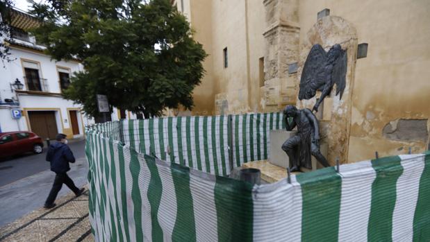 El monumento a Juan de Mesa en Córdoba se restaurará para borrar las huellas del vandalismo