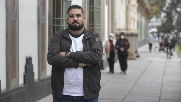 Luis Couñago, camarero en ERTE: «Desde los 16 años nunca había estado parado»