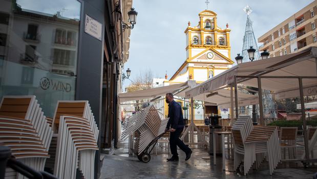 La Línea de la Concepción se blinda para frenar la alarmante expansión del Covid-19