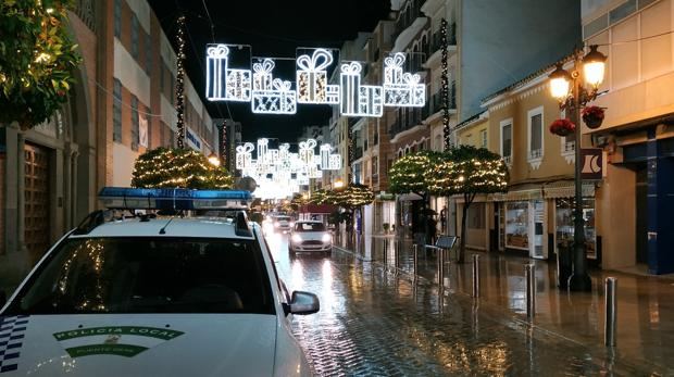 La Policía pone 29 denuncias en un bar de Puente Genil a clientes y dueño por saltarse las restricciones