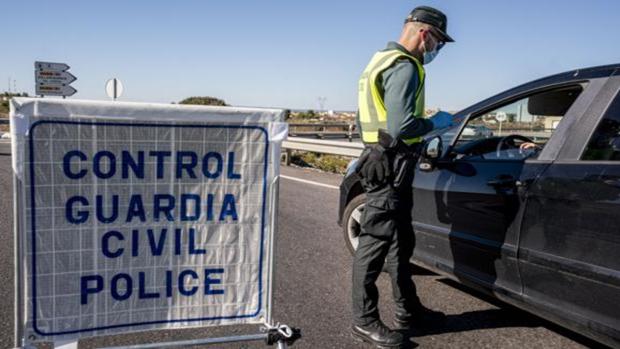 Juan Marín adelanta nuevas medidas contra el coronavirus en Andalucía: cierres perimetrales en distritos sanitarios o municipios