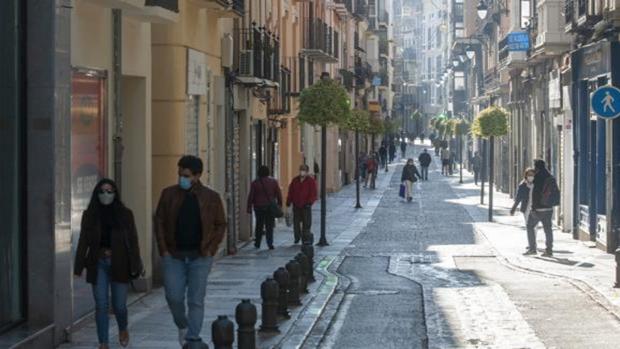 Juanma Moreno descarta por ahora el confinamiento domiciliario en toda Andalucía por el coronavirus