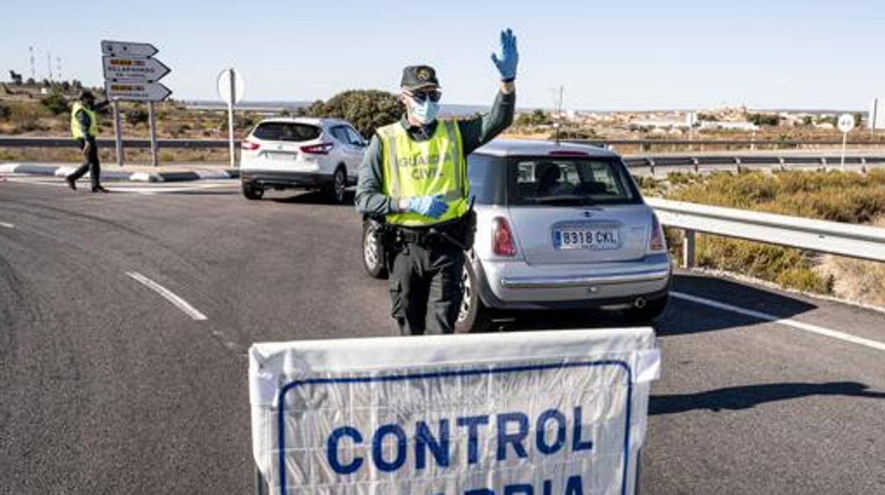 Imagen de archivo de un control de la Guardia Civil