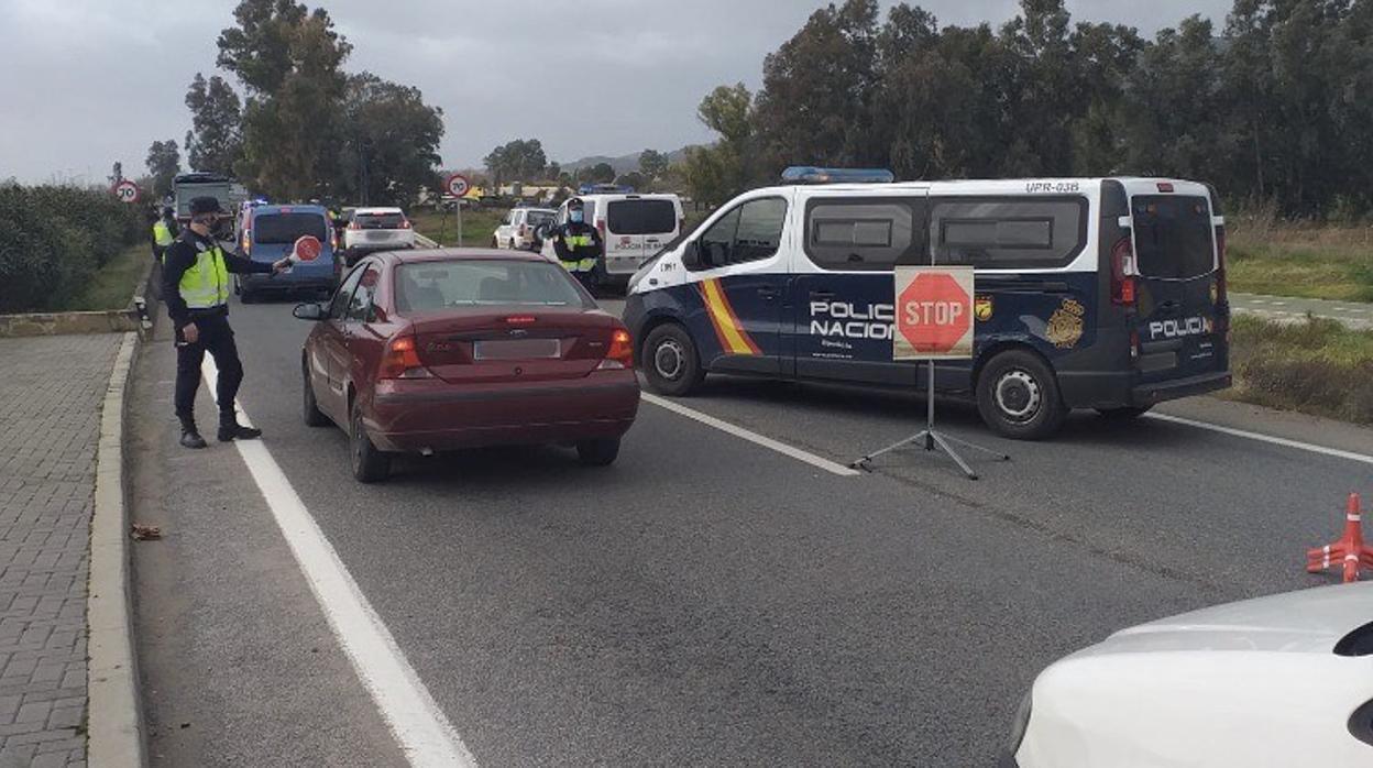 Imagen de un control para comprobar el cumplimiento del cierre perimetral en Córdoba