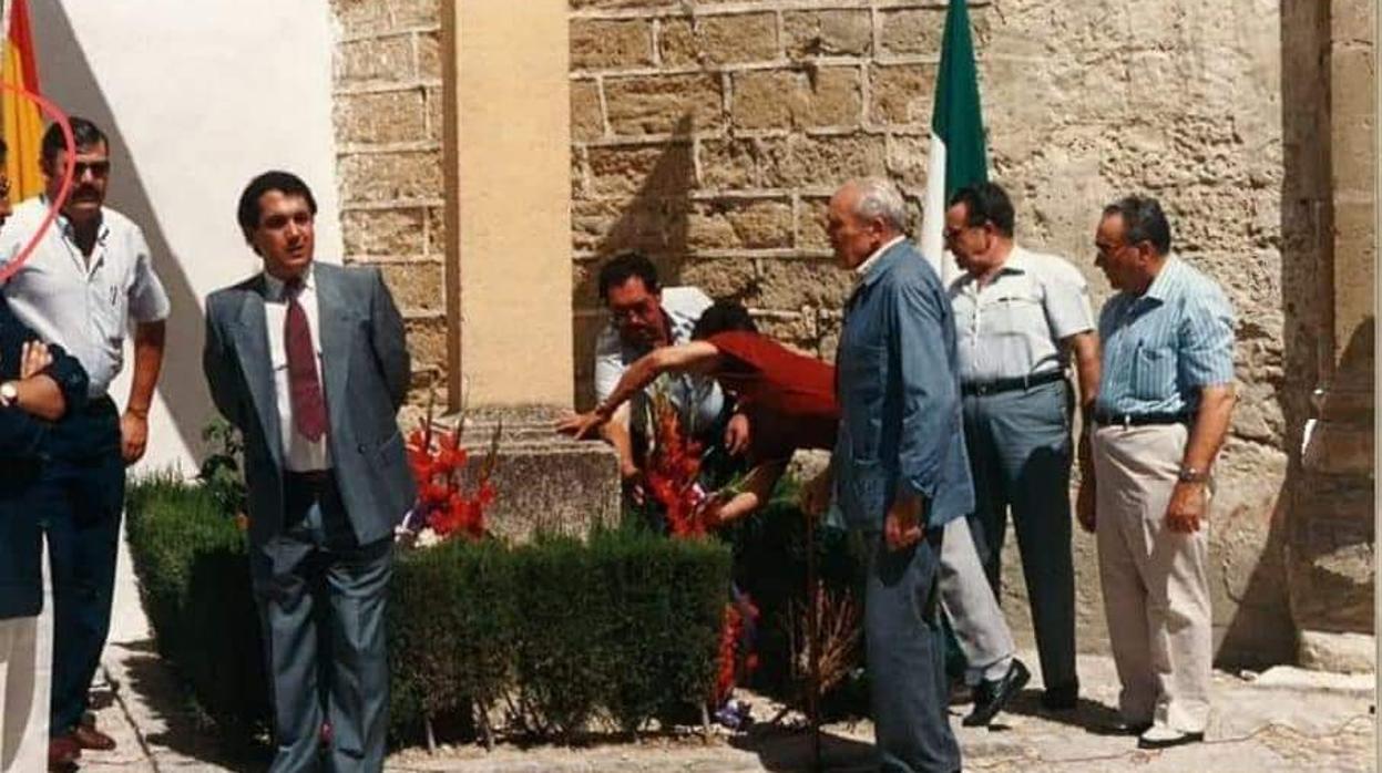 Un momento del acto celebrado en 1987 por el PSOE de Aguilar