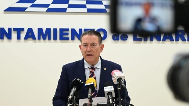 Estalla el pacto gobierno del Ayuntamiento de Linares tras las movilizaciones por la crisis económica
