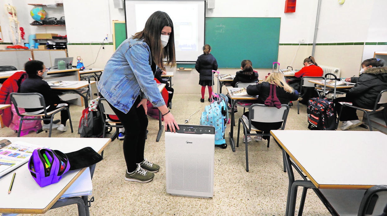 Colegio de los Salesianos en Córdoba con calentadores con filtro de depuración de aire para evitar abrir las ventanas continuamente