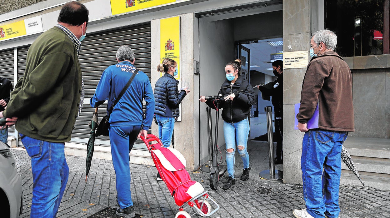 Una oficina de empleo en noviembre de 2020