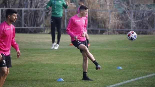 Fichajes Córdoba CF | Alberto Ródenas ya trabaja a las órdenes de Pablo Alfaro