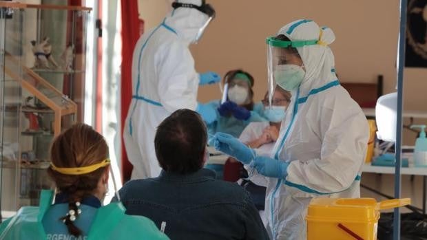 La cepa británica del coronavirus se expande por Andalucía: un 144% más de casos en una semana