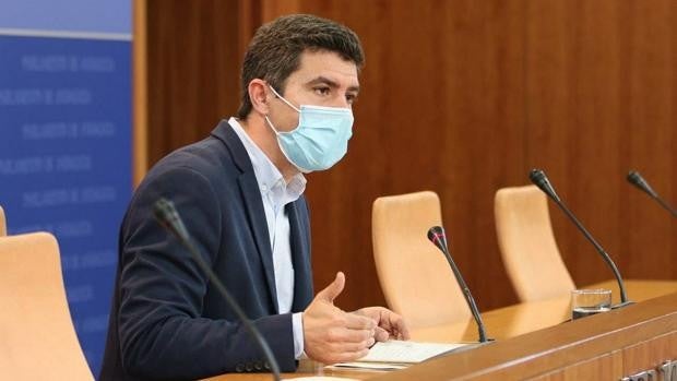 PP y Ciudadanos «no echarán a nadie» con la creación de Andalucía Trade, la macro agencia de la Junta, ante el asombro de Vox