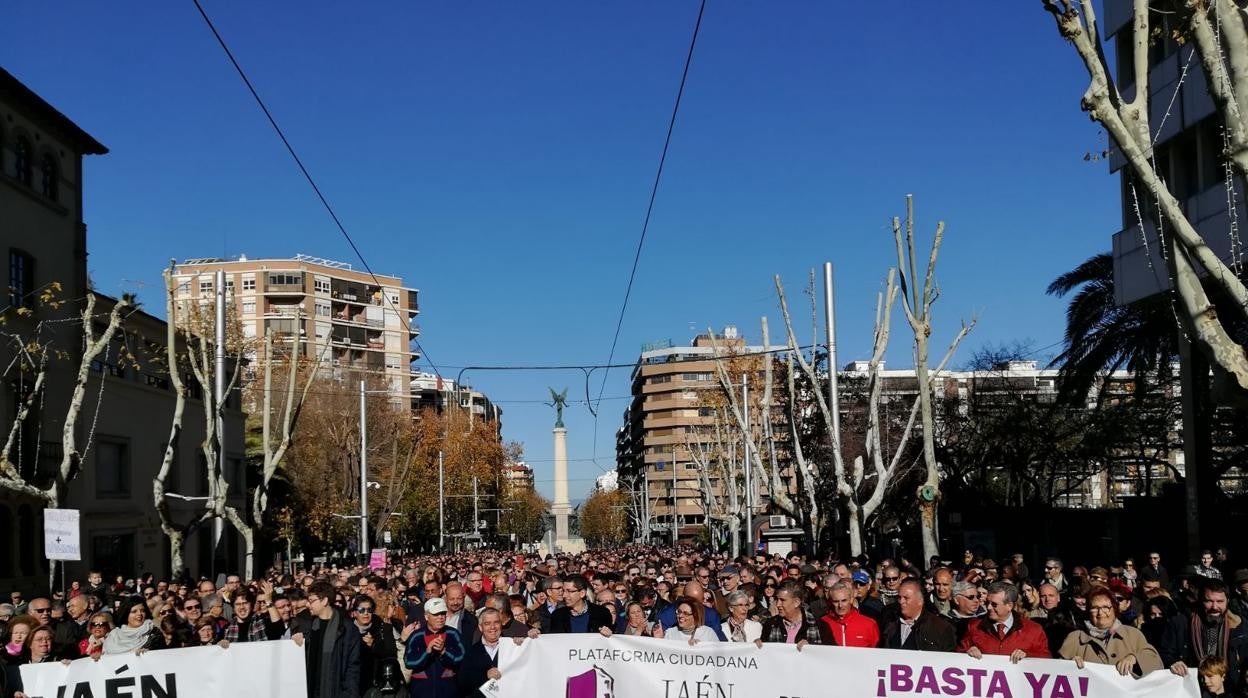 Manifestación convocada por Jaén Merece Más en 2017