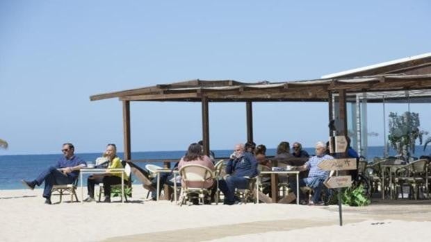 Salud descarta levantar restricciones anti Covid antes del 28-F en toda Andalucía