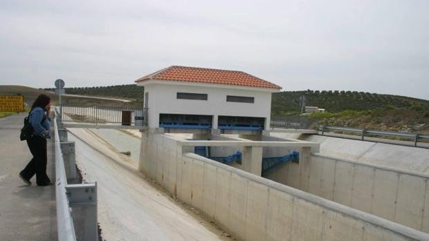 Los regantes de Córdoba temen un recorte del agua para el campo del 50%