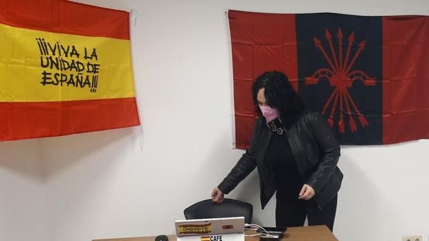 El Parlamento pone un guardia de seguridad en el despacho que comparten la extrema derecha e izquierda