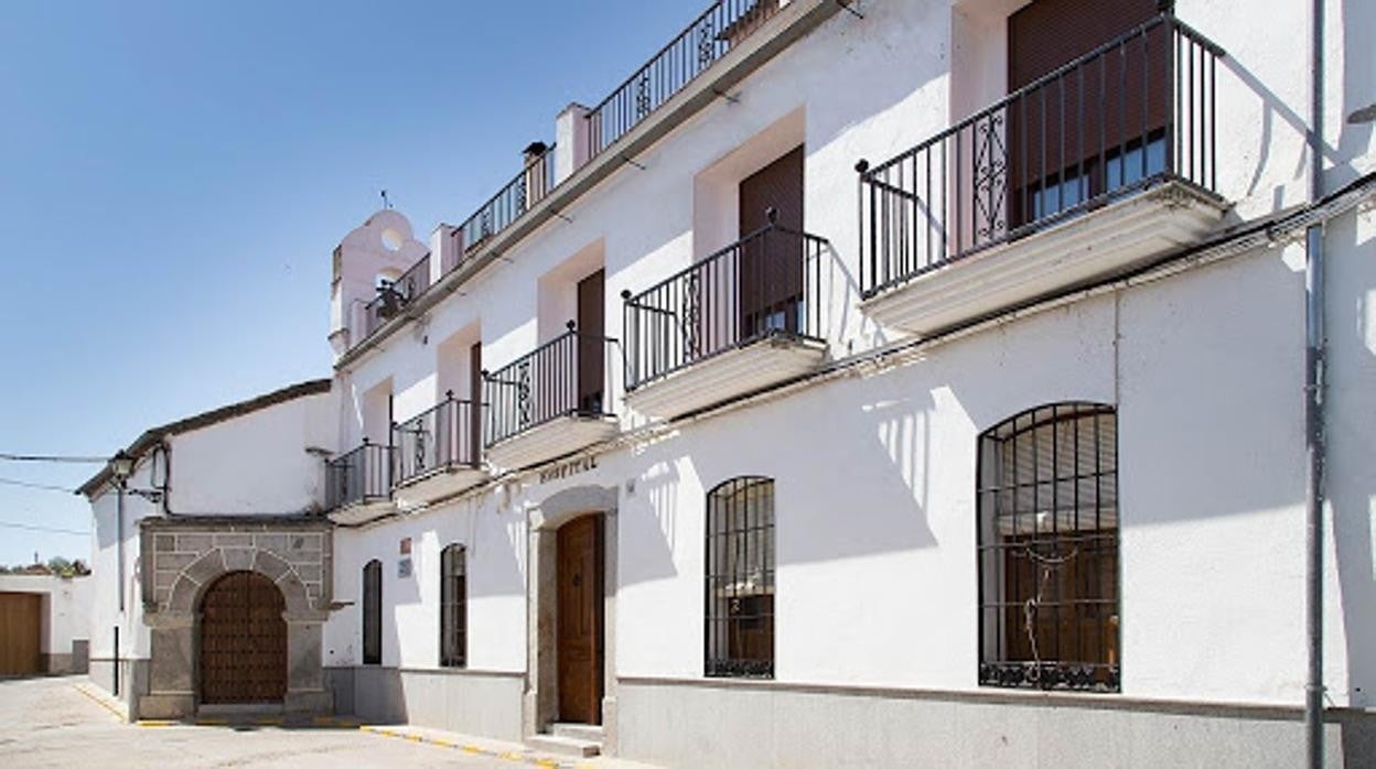 Fachada principal de la residencia de mayores La Magdalena, donde se produjeron las vacunaciones