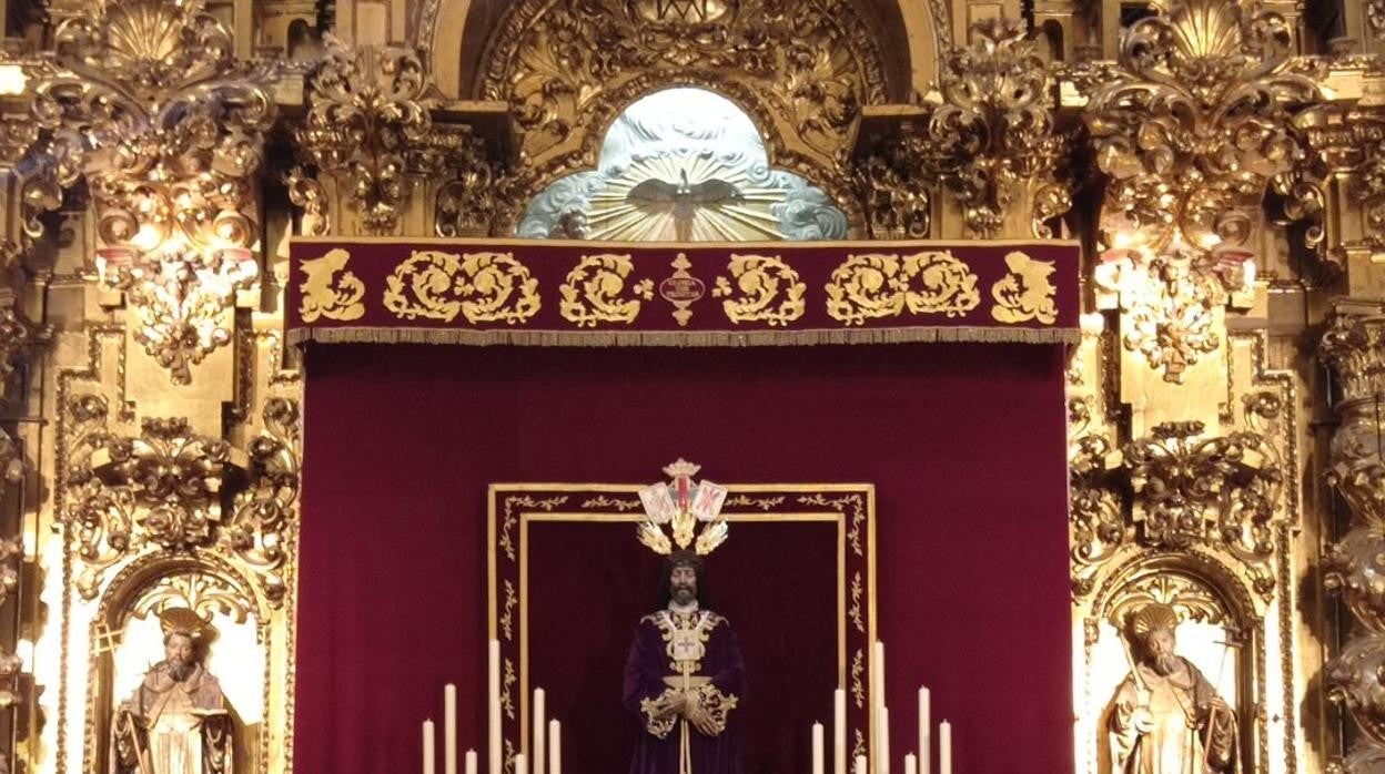 Altar del quinario de Nuestro Padre Jesús Nazareno Rescatado en esta Cuaresma de 2021