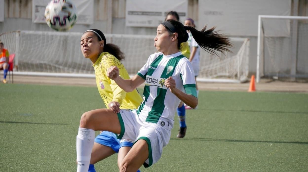 La capitana del Córdoba Femenino, María Avilés, en el partido ante el Juan Grande