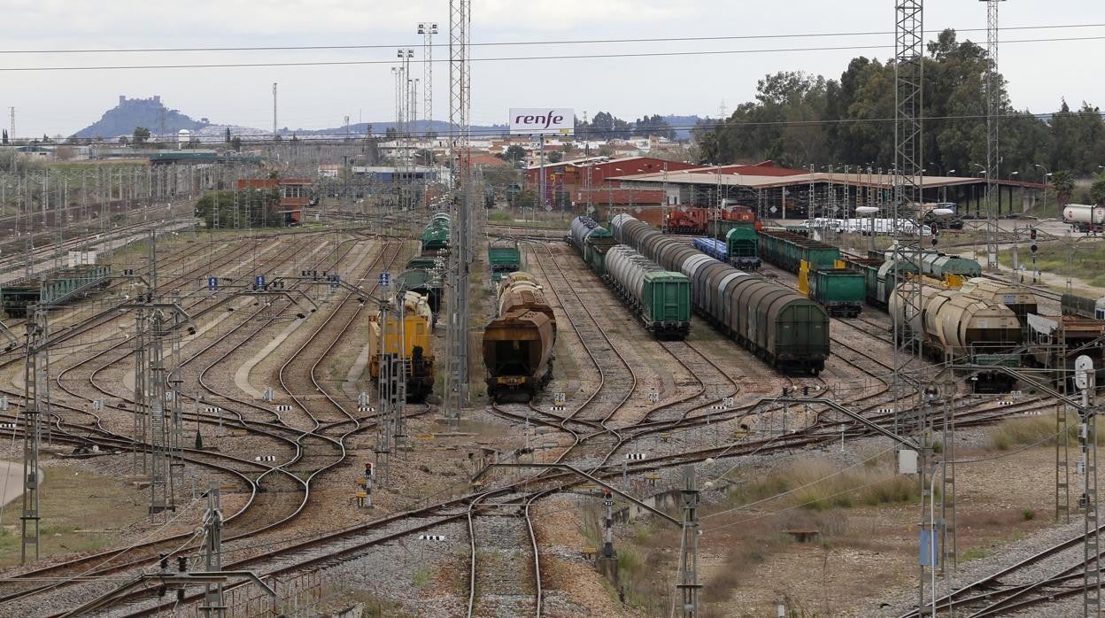 Panorámica de la estación de mercancías de El Higuerón