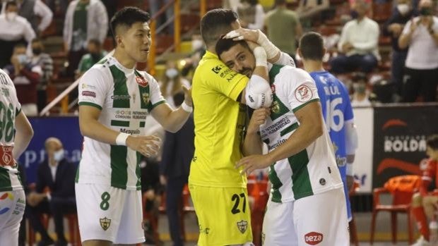 El Córdoba Patrimonio celebra los 100 goles en Primera con la mente ya puesta en el Ribera Navarra