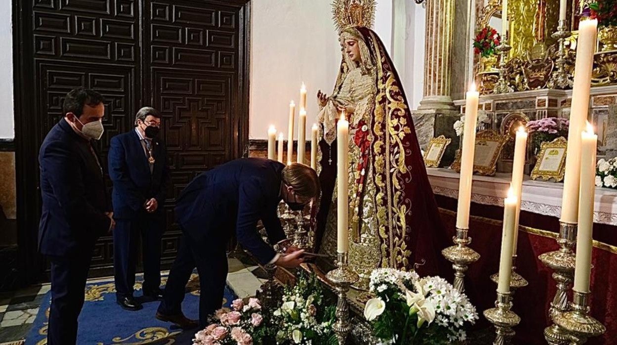 Iván Roa en San Agustín dejando el pregón a los pies de Amargura