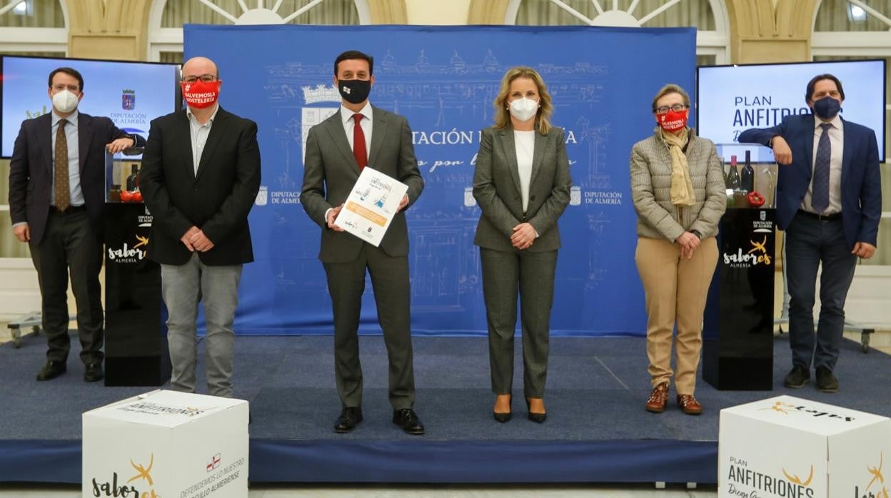 Presentación de las ayudas a la hostelería de la Diputación de Almería.