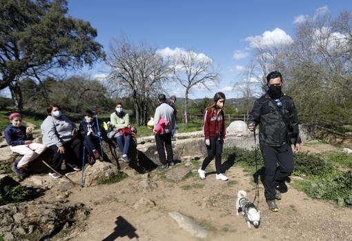 Senderistas en la Sierra el fin de semana