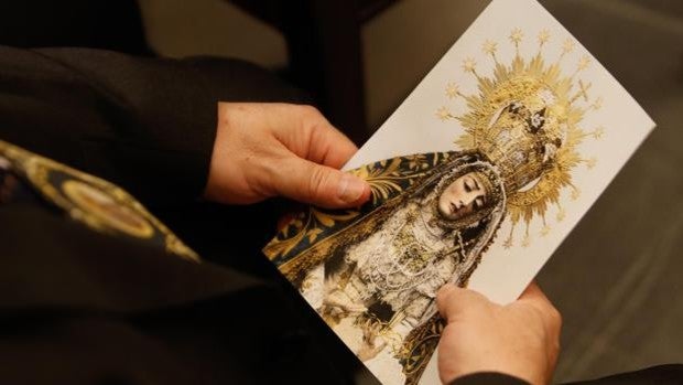 Viernes de Dolores en Córdoba | Férreo control de asistentes para las visitas a la Virgen en San Jacinto